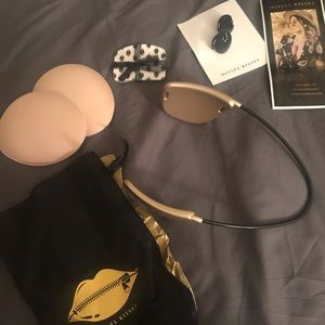 Misses Kisses Deep Plunge Frontless Bra!